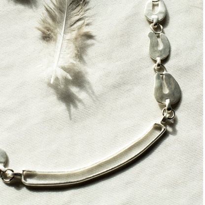 Traces Necklace