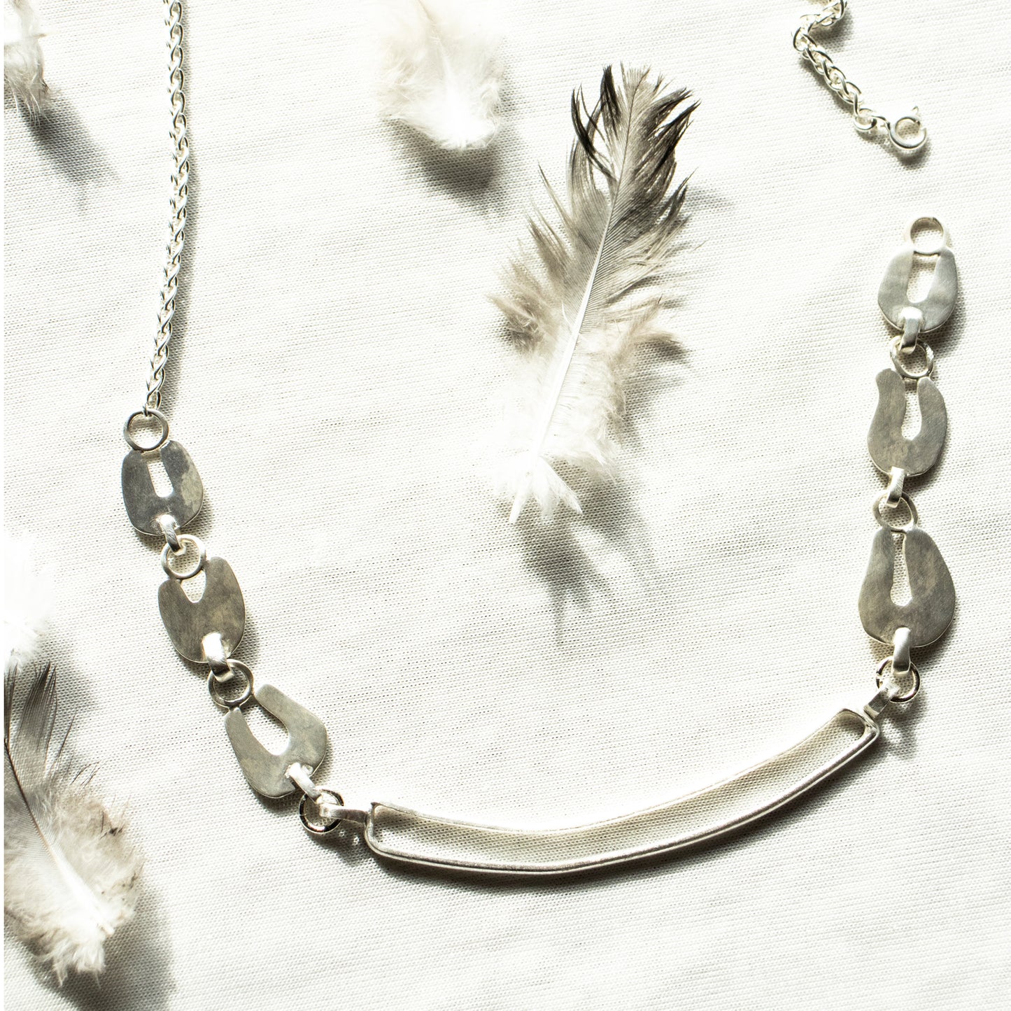 Traces Necklace
