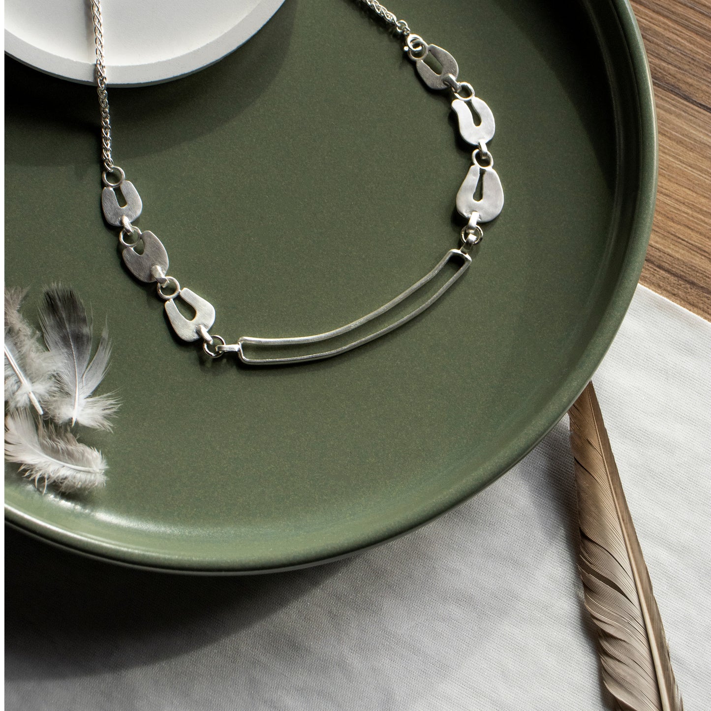 Traces Necklace